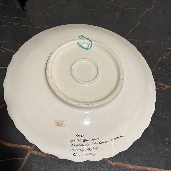 Vintage Hand Painted Wall Plate, Hand Made in Turkey - Picture 6 of 6